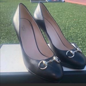 Genuine Gucci horsebit platform pumps made in Italy